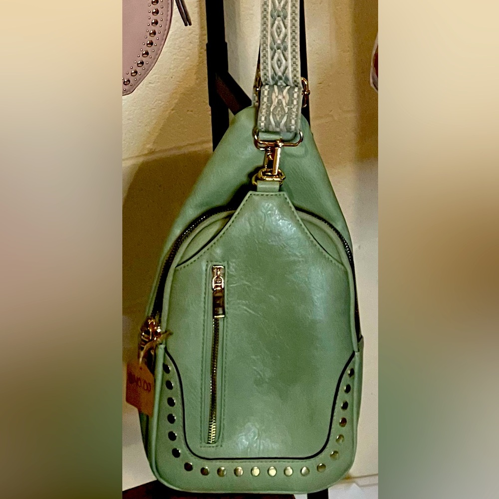 Elegant Green Crossbody Bag with Studded Detail